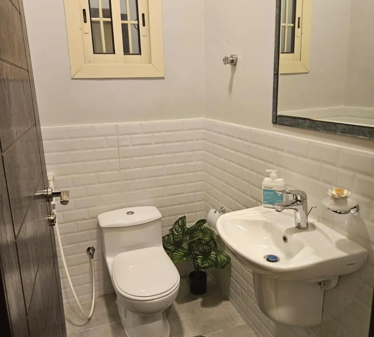 شقة مودرن قريبة من المطار Jidá Apartamento